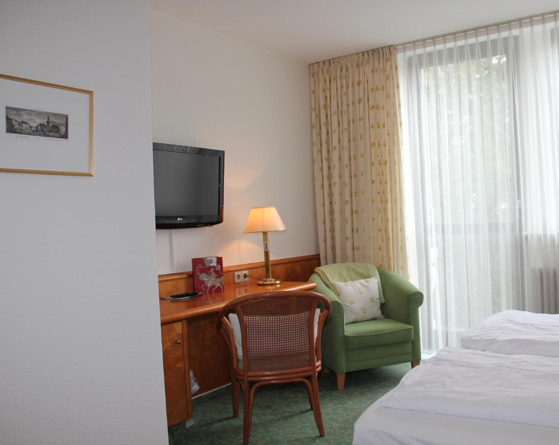 Hotel Kurpfalzstuben Манхайм Екстериор снимка