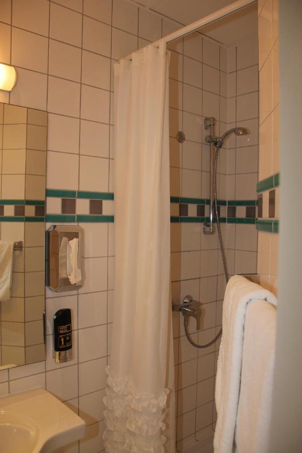 Hotel Kurpfalzstuben Манхайм Екстериор снимка