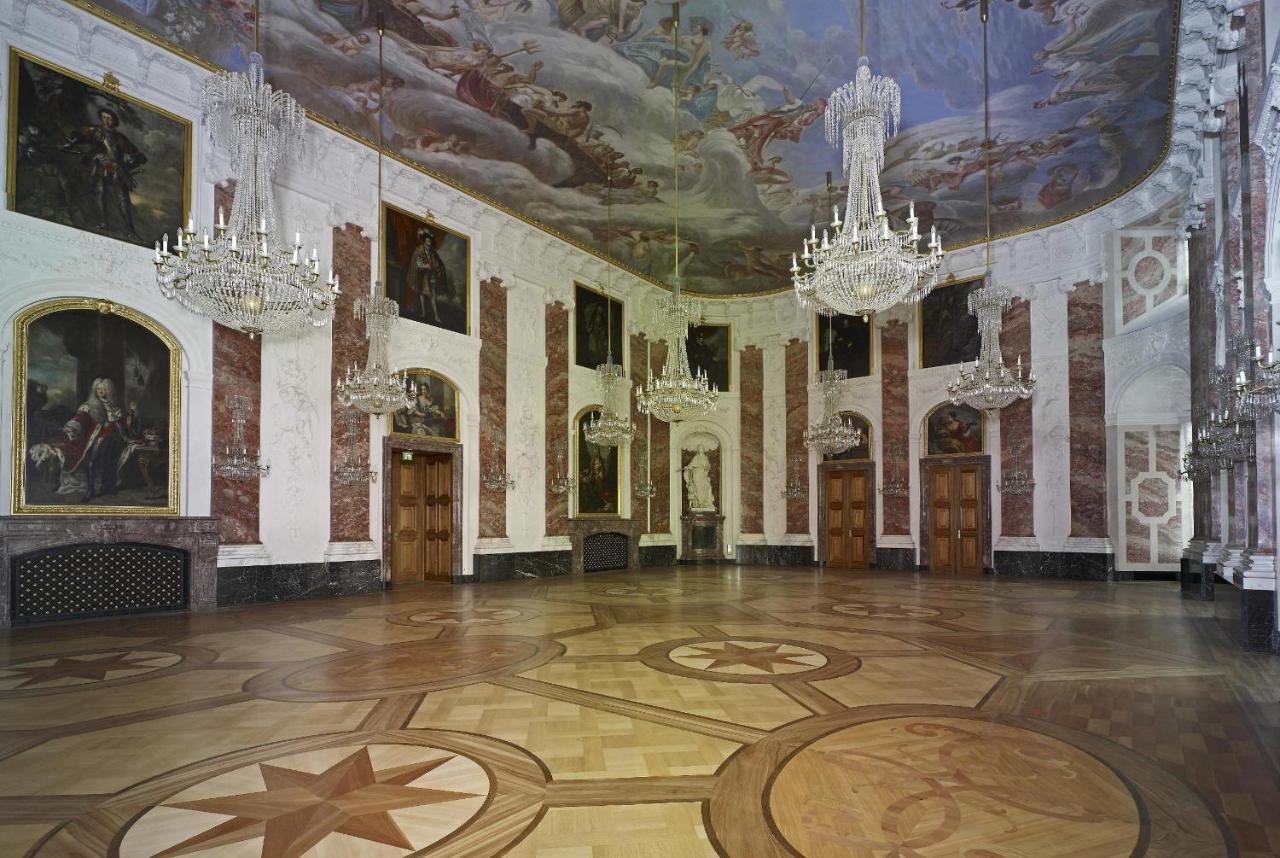 Hotel Kurpfalzstuben Манхайм Екстериор снимка