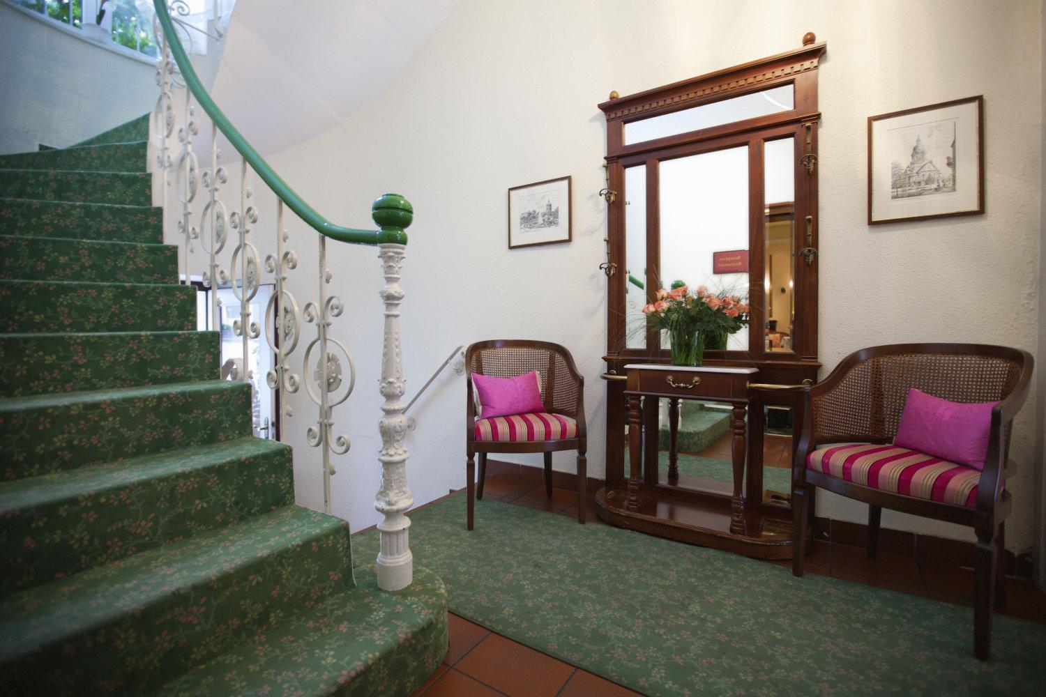 Hotel Kurpfalzstuben Манхайм Екстериор снимка